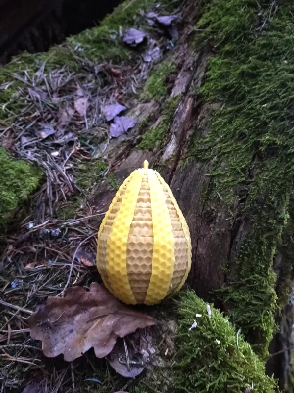Rolled candle Easter egg 10cm x 6,5cm